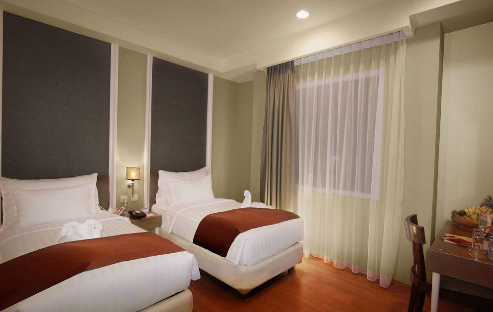 Pranaya Boutique Hotel Serpong Kültér fotó